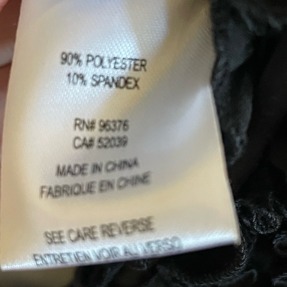 Samuel Dong fancy velvet blazer with ruffle design - Picture 9 of 10